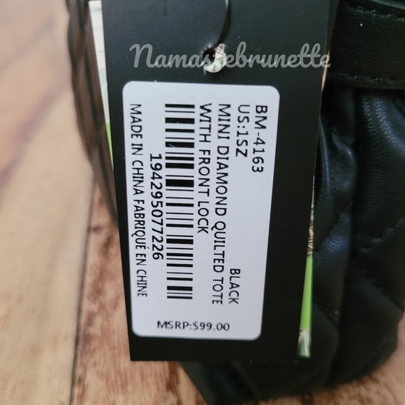 NWT $99 Badgley Mischka Mini Diamond Quilted Tote With Front Lock - Picture 12 of 15